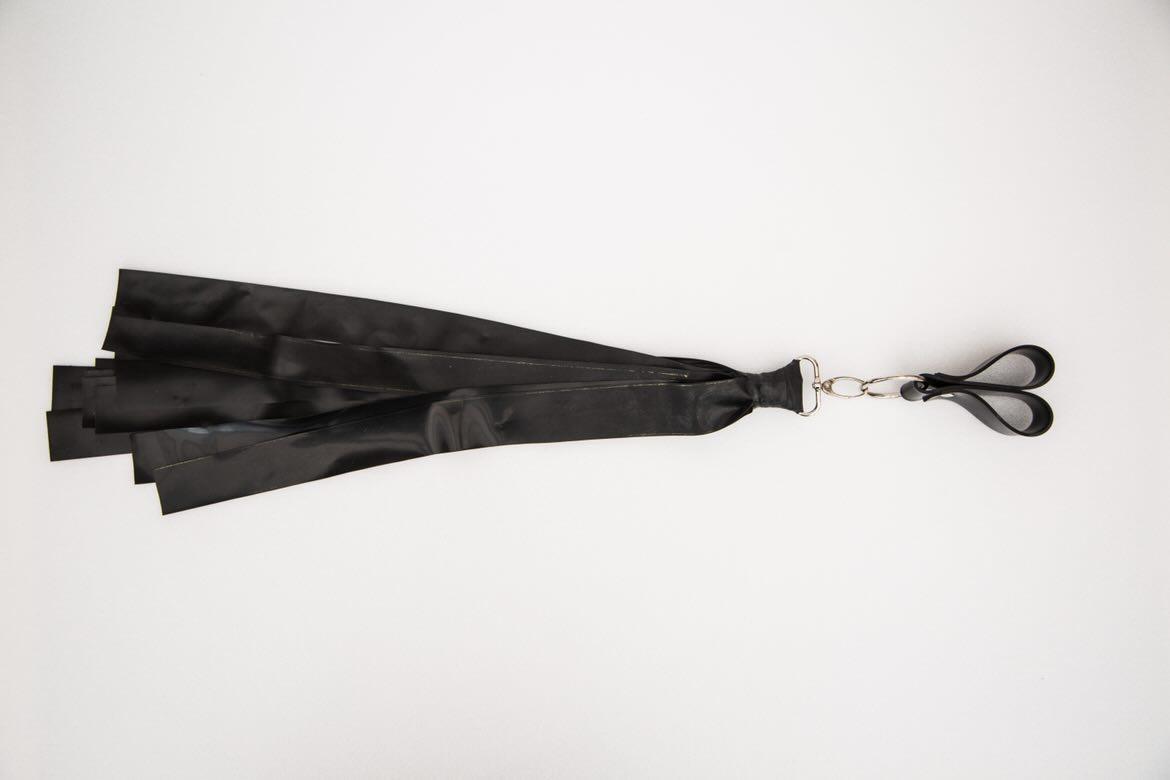 Martinet flogger papillon