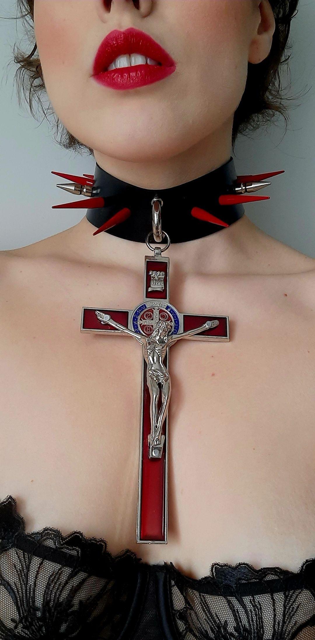 Collier"dark"